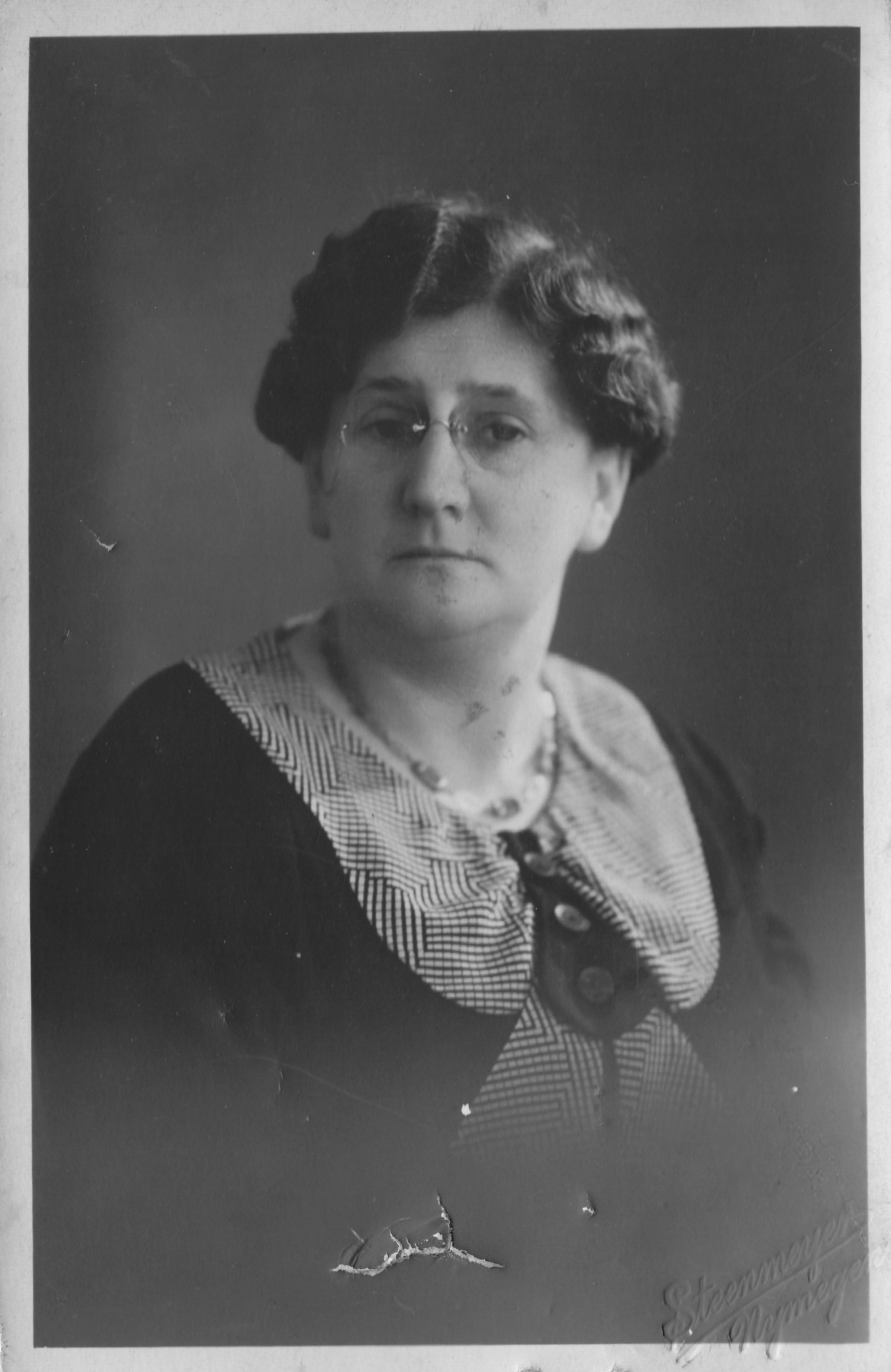 Klik voor foto in apart venster elisabeth_berendina_van_der_kemp__28_aug._1933_.jpg