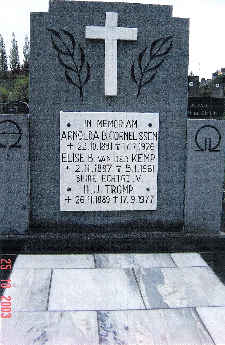 Klik voor foto in apart venster graffoto_hendrikus_johannes_tromp_en_elisa_berendina_van_der_kemp.jpg