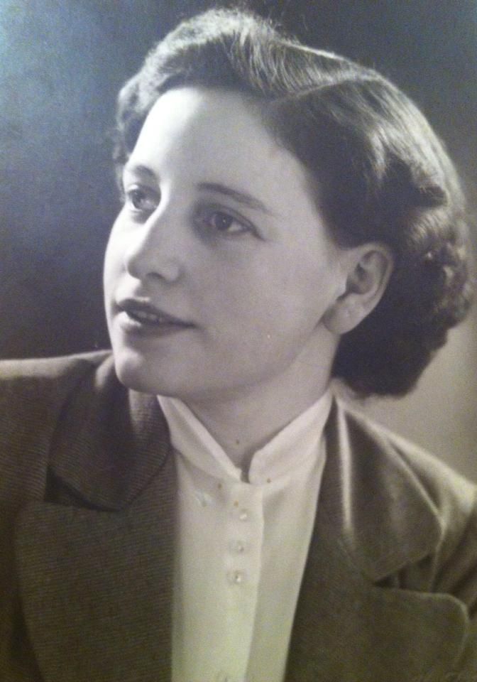 Klik voor foto in apart venster hendrina_maria_roelofsma.jpg