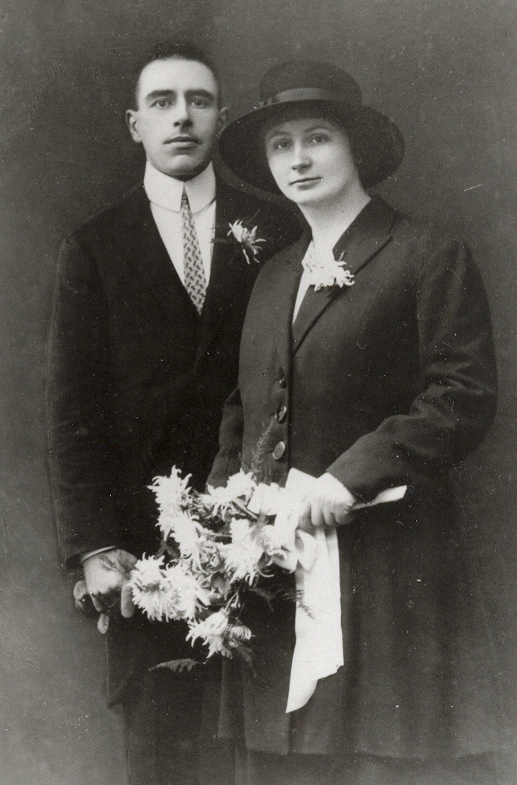 Klik voor foto in apart venster theodorus_jacobus_johannes_tourneij_en_maria_eugenie_brigitta_selhorst.jpg