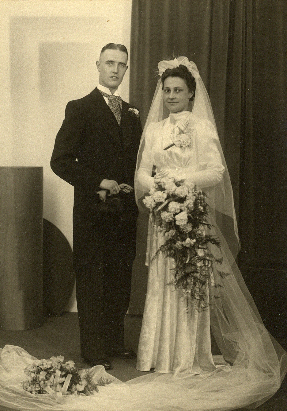 Klik voor foto in apart venster trouwfoto_hendrikus_franciscus_heeres_en_maria_josephina_antonia_zweers.jpg