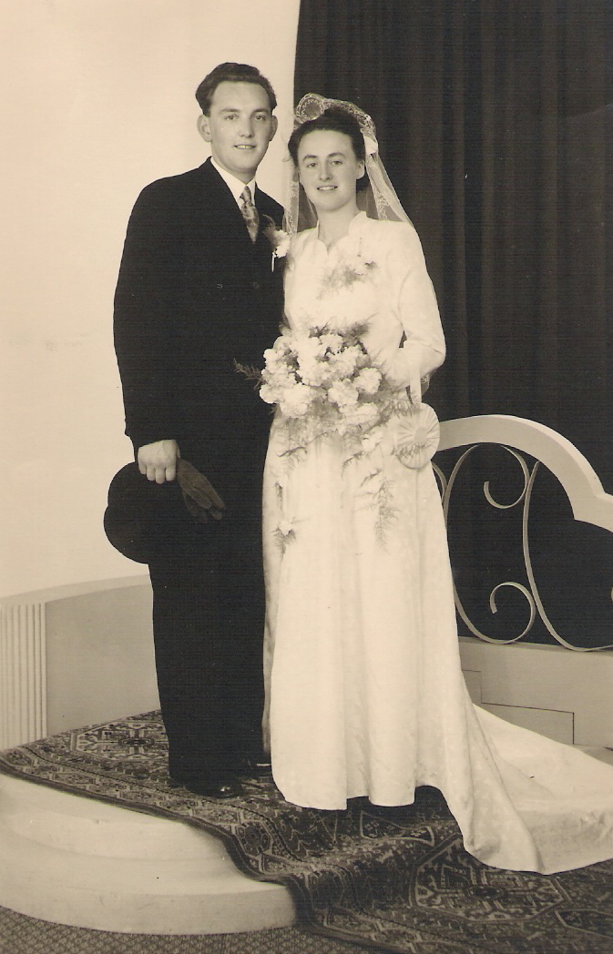 Klik voor foto in apart venster trouwfoto_henk_de_lange_en_truus_de_jong.jpg