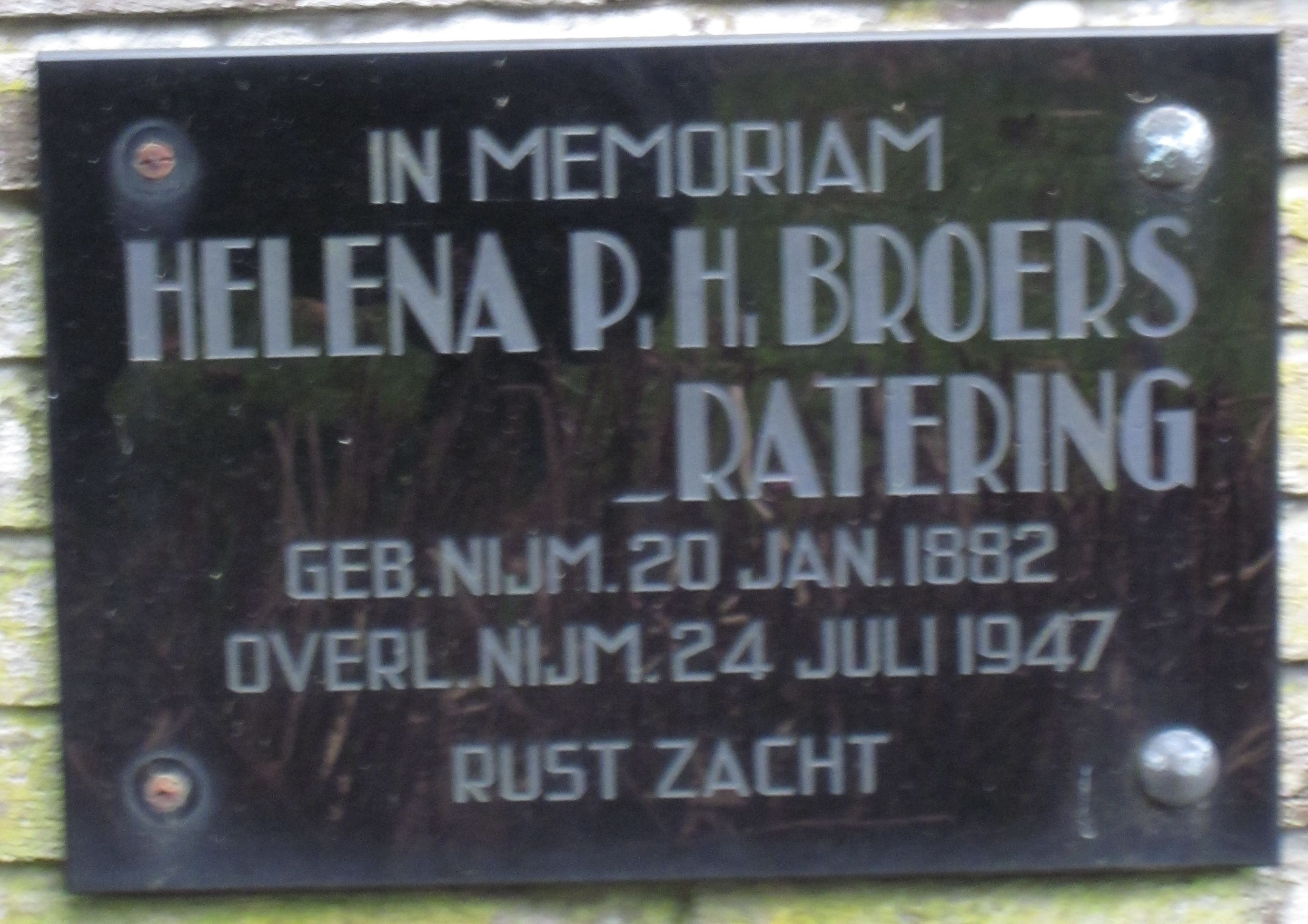 Klik voor foto in apart venster graffoto_helena_paulina_hendrika_ratering_2.jpg